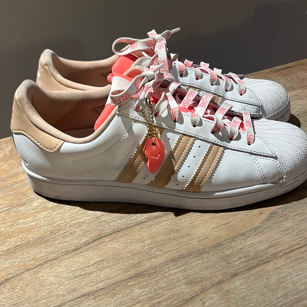 USED Womens “self love” Adidas